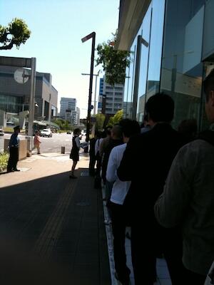 結局、iPad祭りには参加する方向になりました