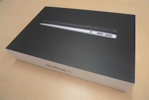 MacBook Airが来ました