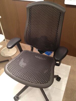 ハーマンミラーのイロイロな椅子に座ってきた