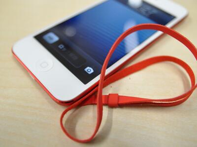 iPod touch用のネックストラップは何故無いのか？