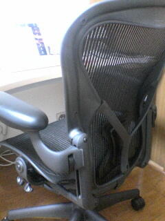 アーロンチェアが来ました！