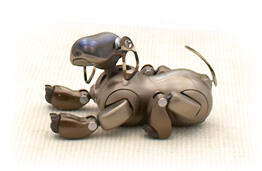 新色のAIBOに会いに！