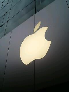 アップルストアに来ました。