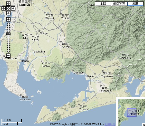 Google Maps に 地形 というボタンが出来た。
