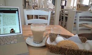 moca melo cafe（モカメロ カフェ）