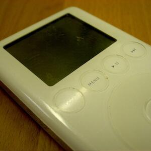 古いiPodのバッテリーを新品にしてみよう