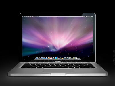さて今晩はMacBookが出る日です
